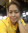 Dating Woman Thailand to Sweden : Saifon, 47 years